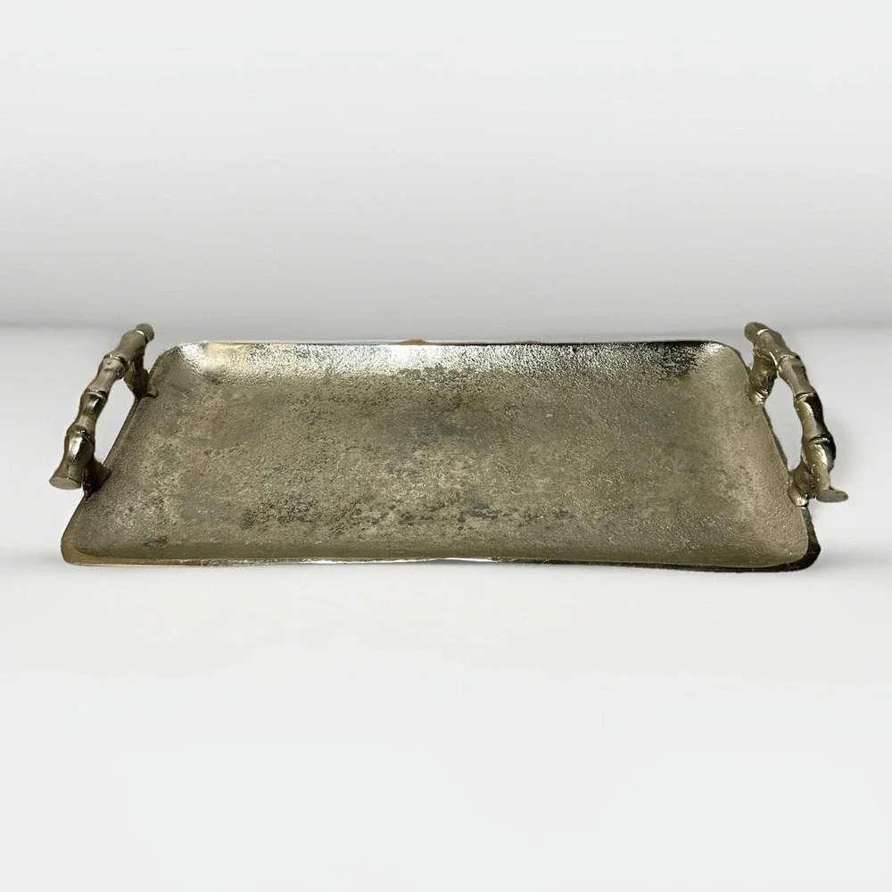 Silver‎ Aluminum Tray With 